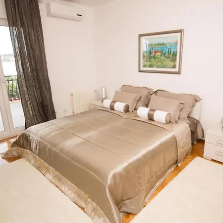 Mit Grossem Balkon Apartment Trogir